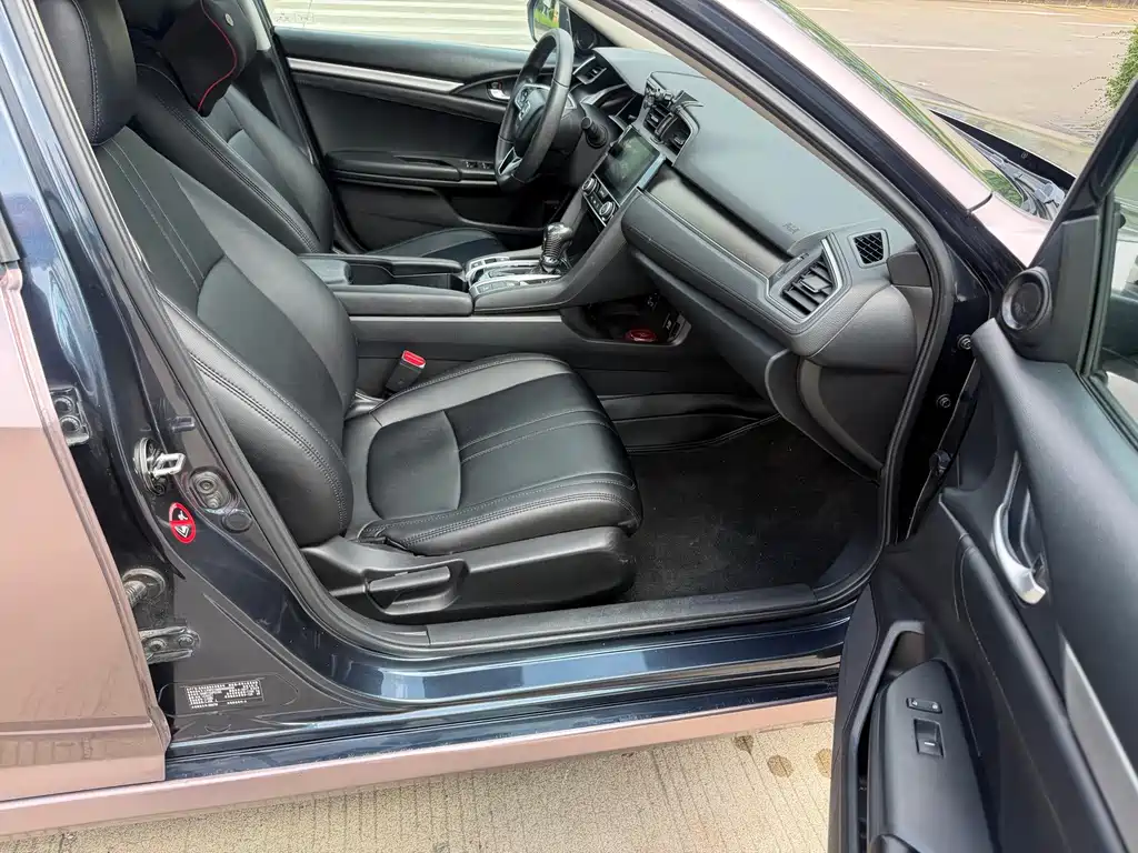 Honda Civic — миниатюра 12