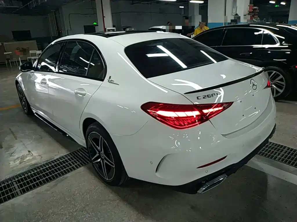 Mercedes-Benz C-Class — миниатюра 5