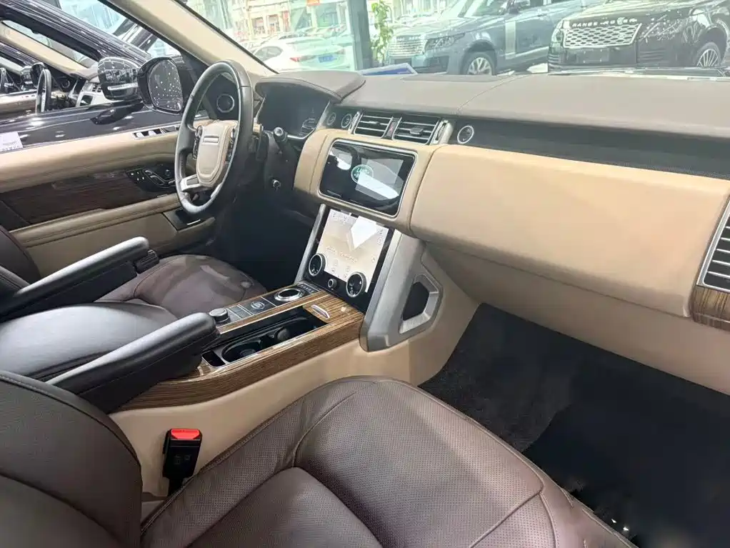 Land Rover Range Rover — миниатюра 13