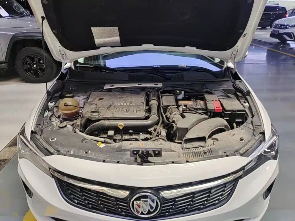 Buick Verano — миниатюра 20