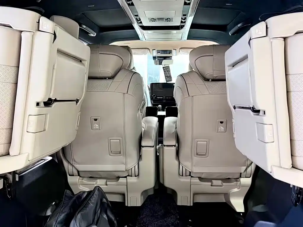 Toyota Vellfire 2025 2.5L Executive