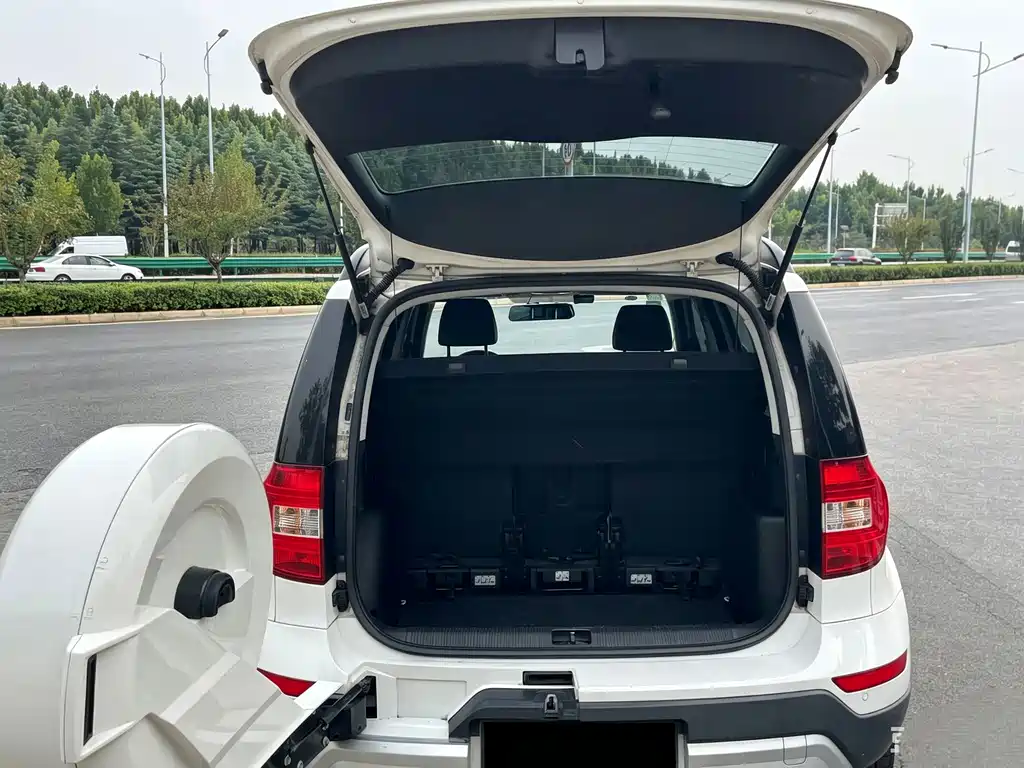 Skoda Yeti — миниатюра 3