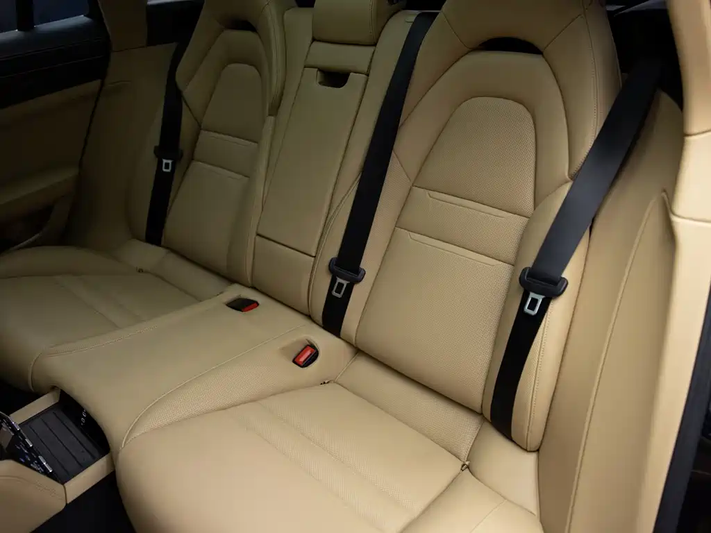 Porsche Panamera — миниатюра 22