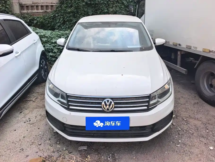 Volkswagen Santana — миниатюра 2