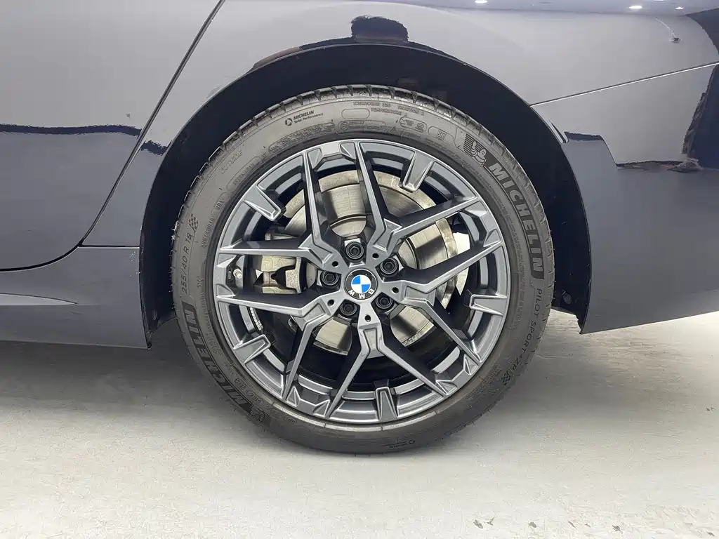 BMW 3 Series 3 2025 330Li M Sport
