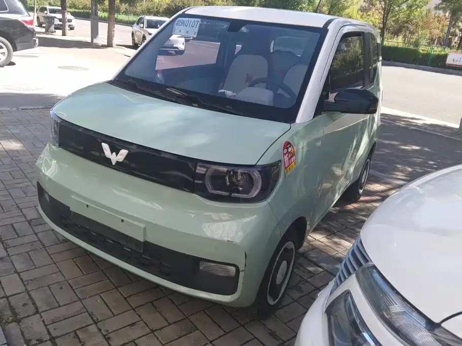 Wuling MINIEV