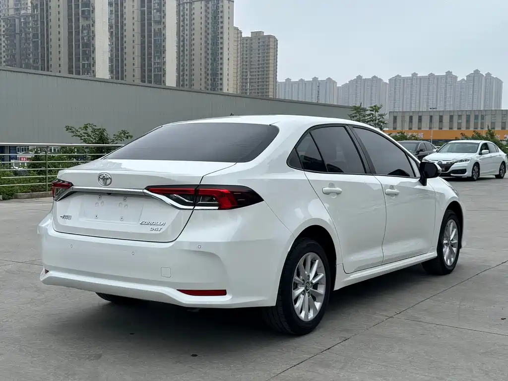 Toyota Corolla — миниатюра 6