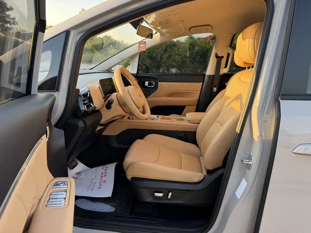 Wuling Xingguang 730 — миниатюра 8