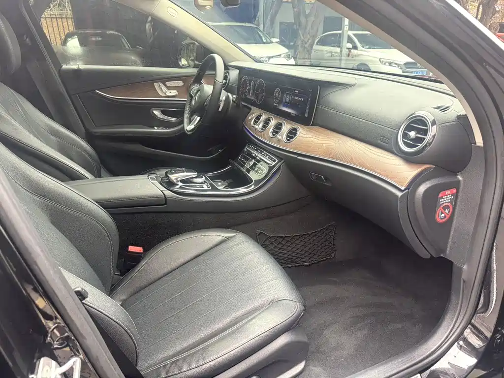 Mercedes-Benz E-Class E 2016 E 300 L Sport Fashion