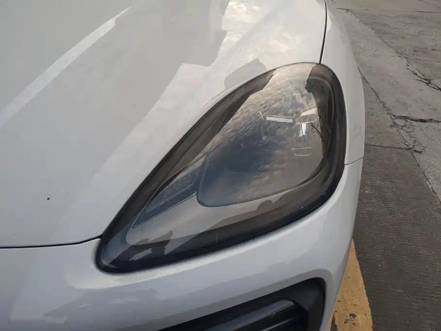 Porsche Cayenne Hybrid — миниатюра 5