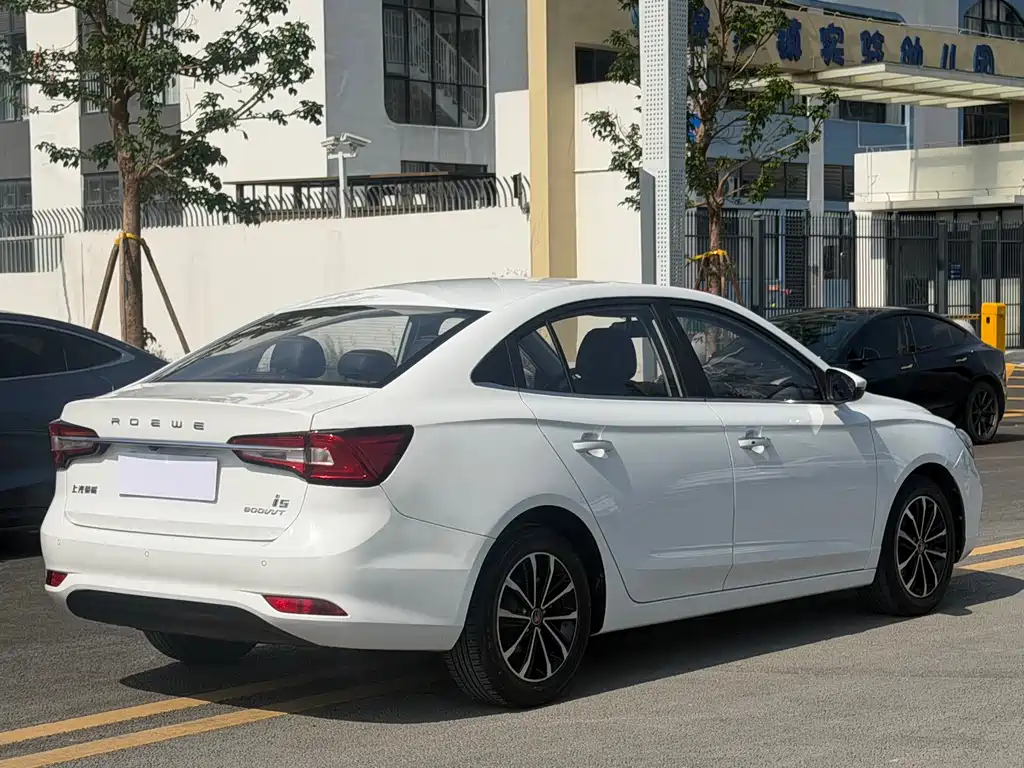 ROEWE I5