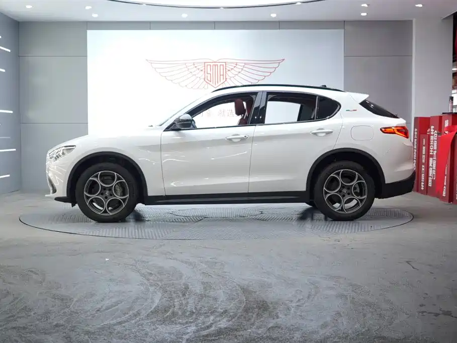 ALFA ROMEO STELVIO
