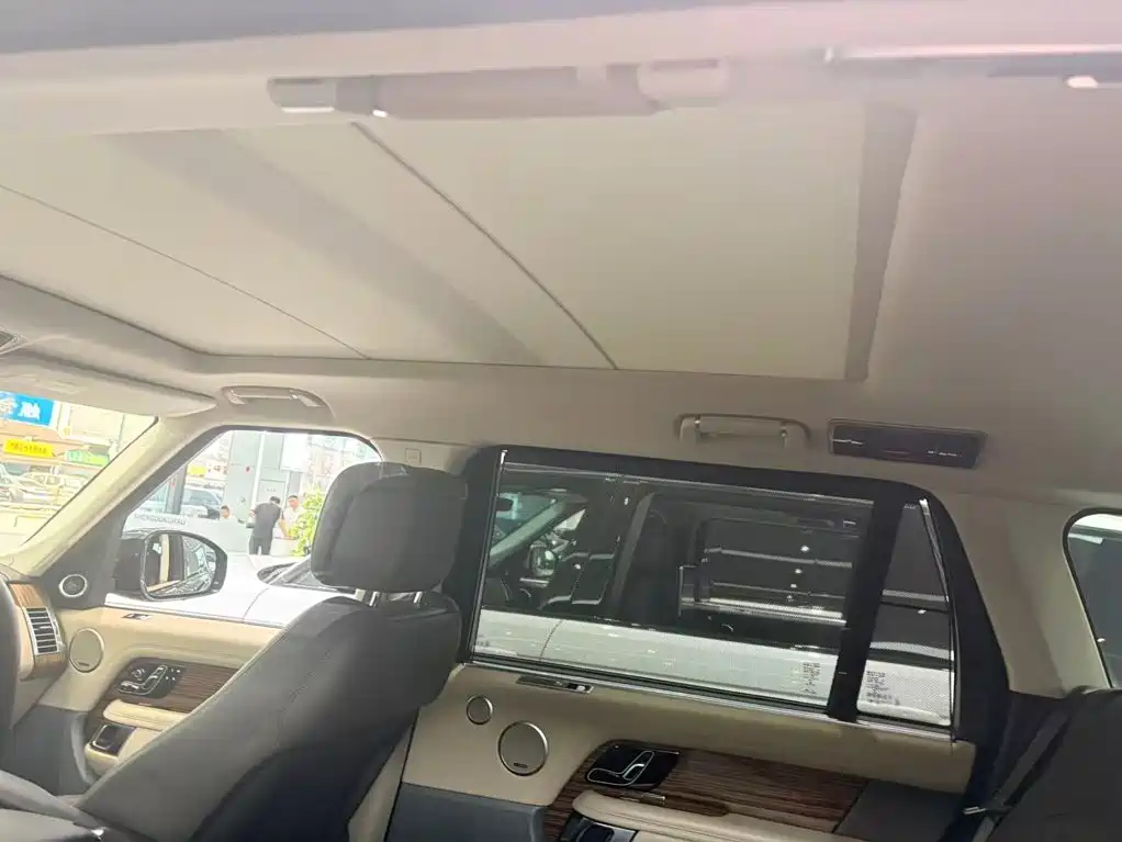 Land Rover Range Rover — миниатюра 14