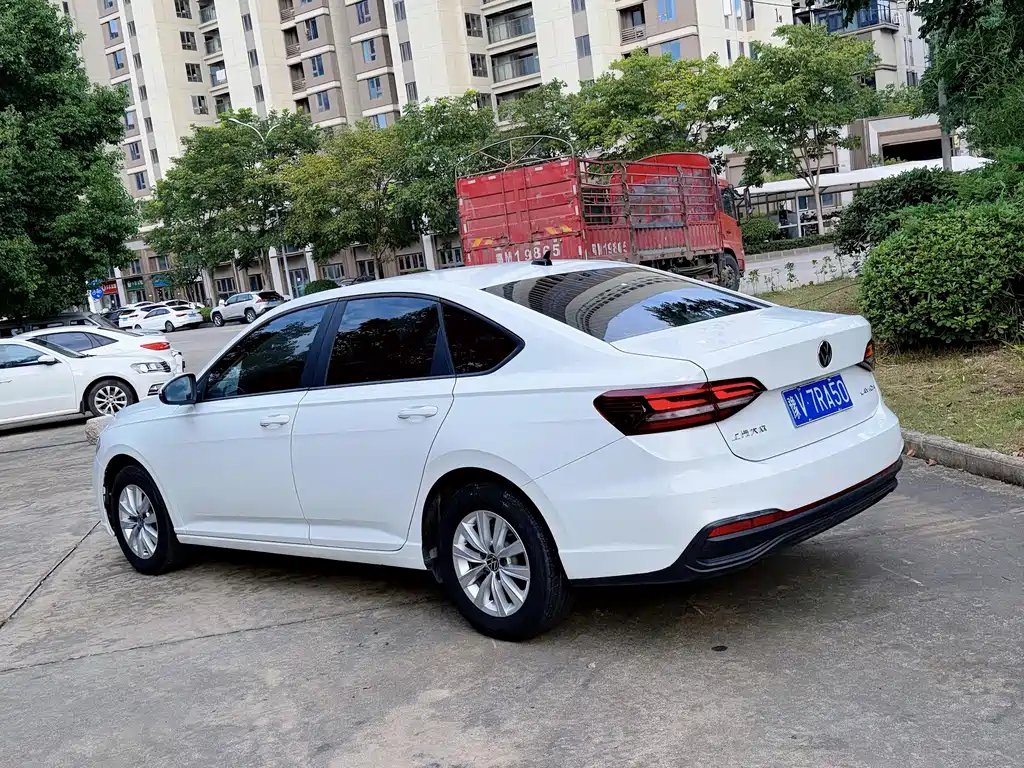 Volkswagen Lavida — миниатюра 6
