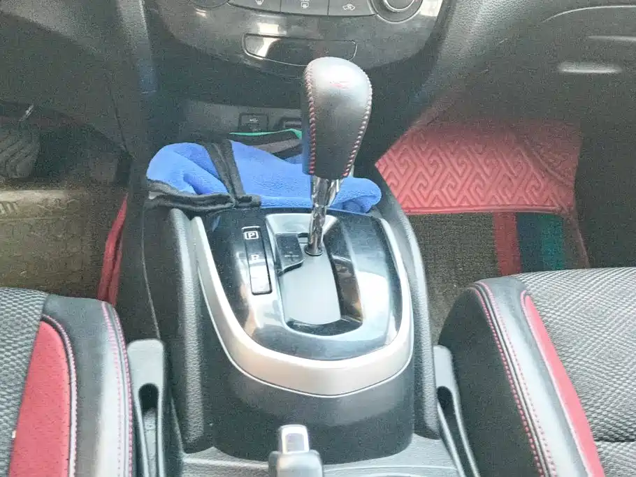 Nissan Qashqai — миниатюра 16