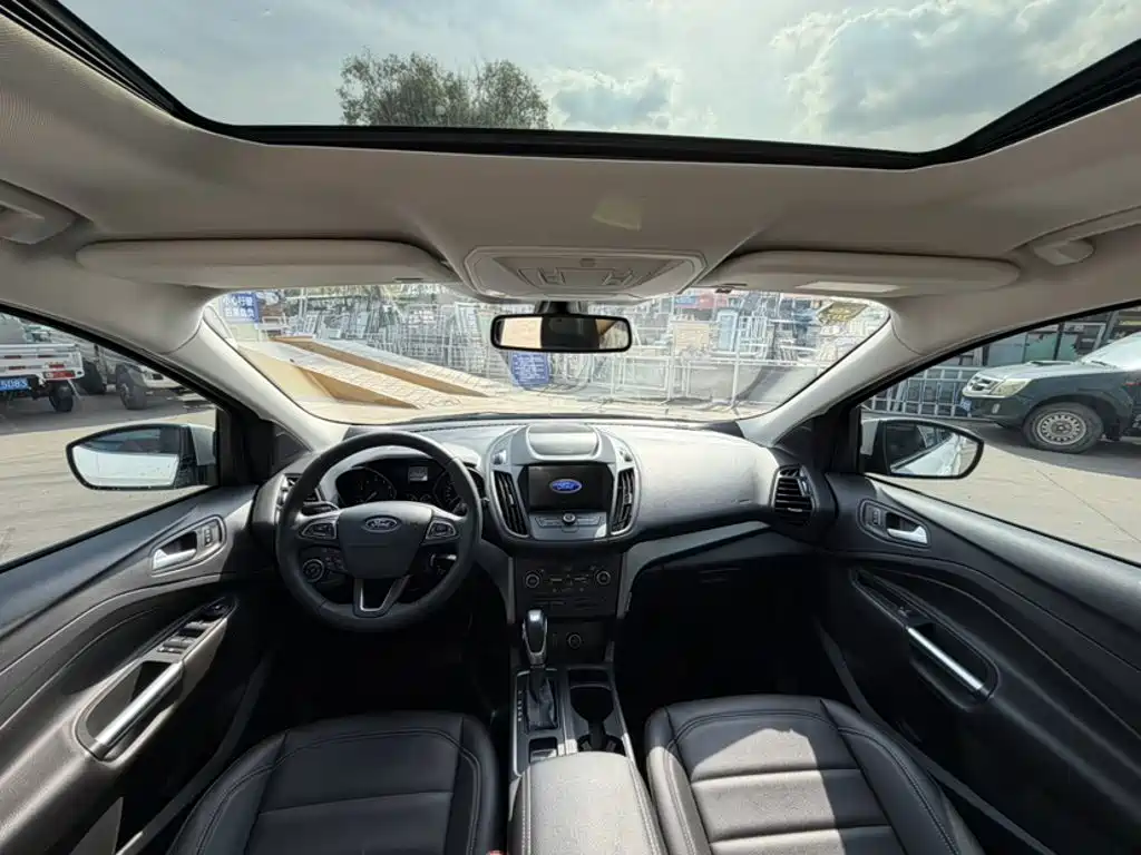Ford Kuga — миниатюра 8