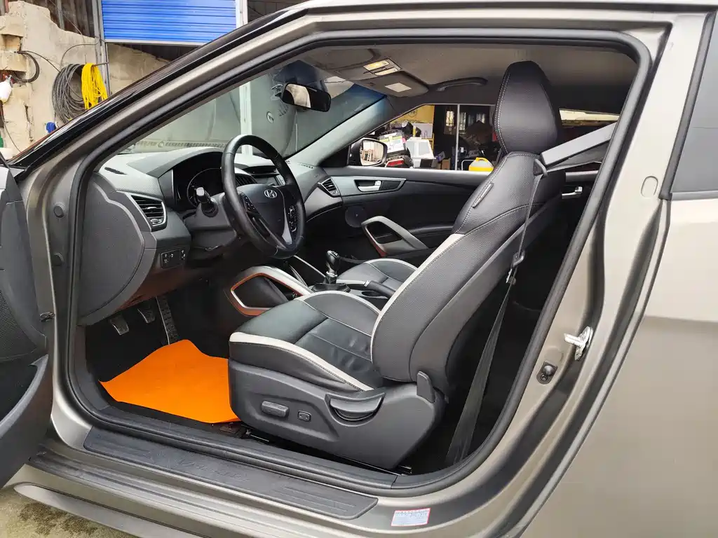 Hyundai Veloster 2012 1.6T MT Comfort