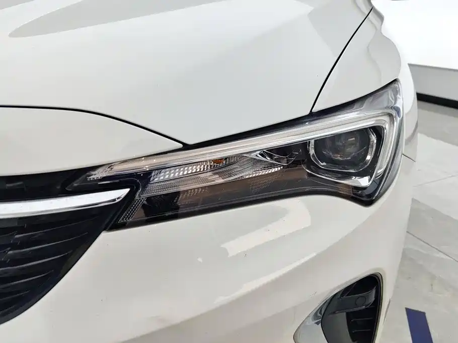 Buick Verano — миниатюра 5
