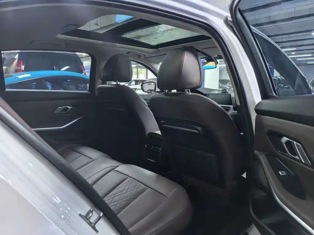 BMW 3 Series — миниатюра 9