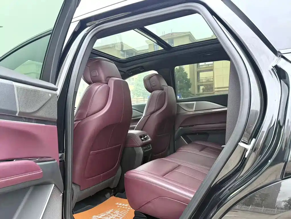 Cadillac XT5 — миниатюра 3