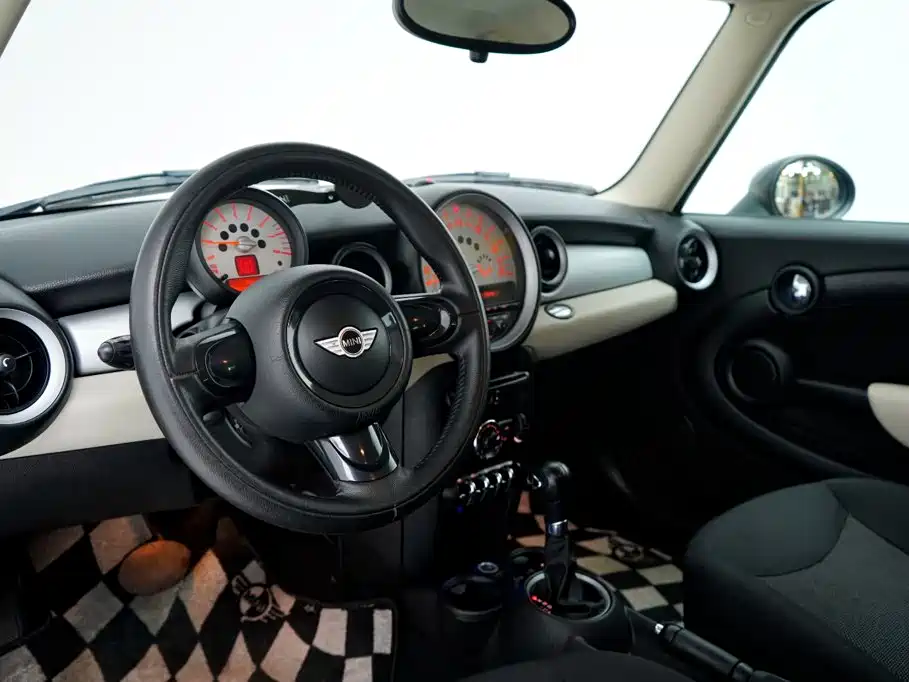 MINI Mini Clubman — миниатюра 15