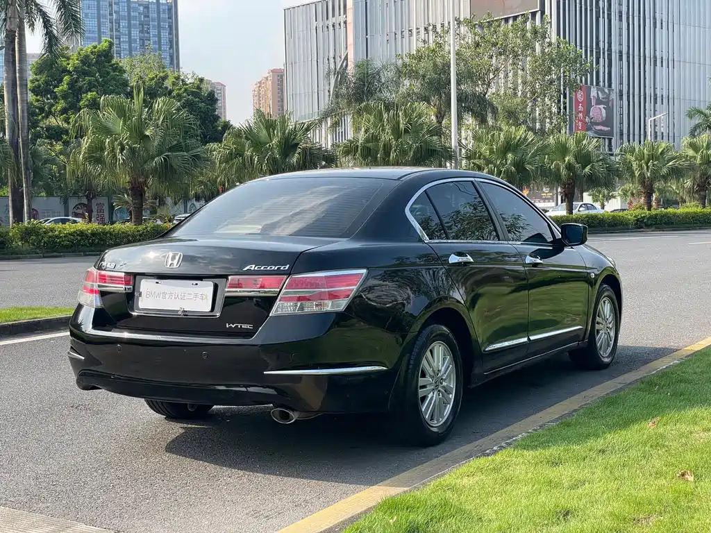 Honda Accord — миниатюра 4