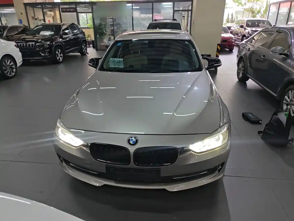 BMW 3 Series — миниатюра 3