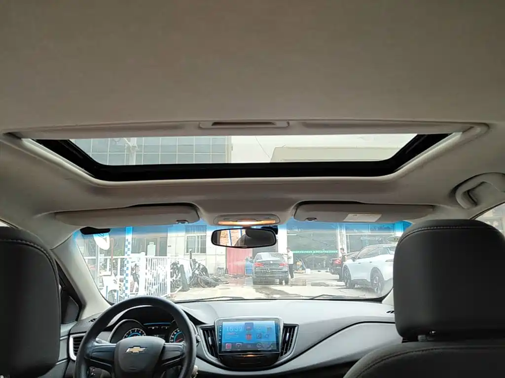 Chevrolet Cavalier — миниатюра 18