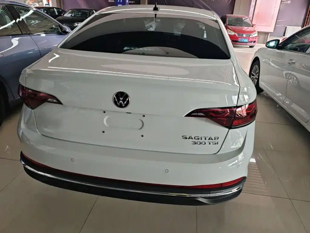 Volkswagen Sagitar 2026 3000 300TSI DSG