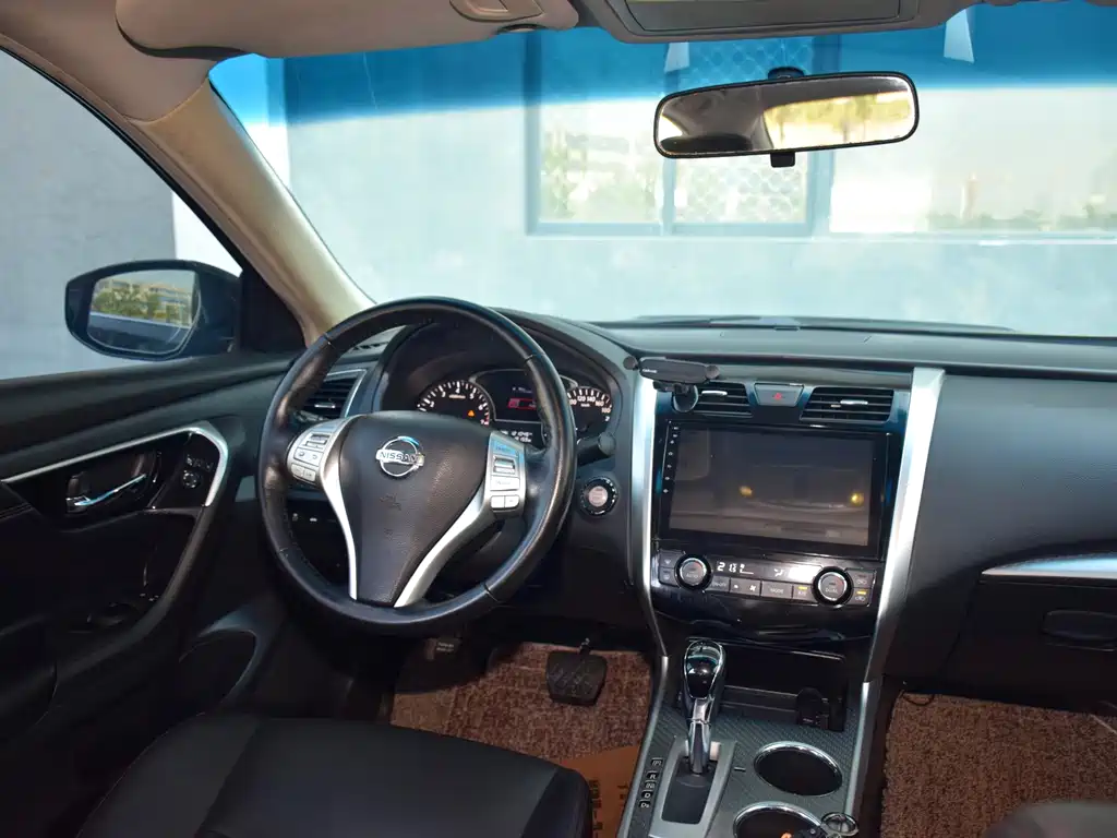 Nissan Teana — миниатюра 6