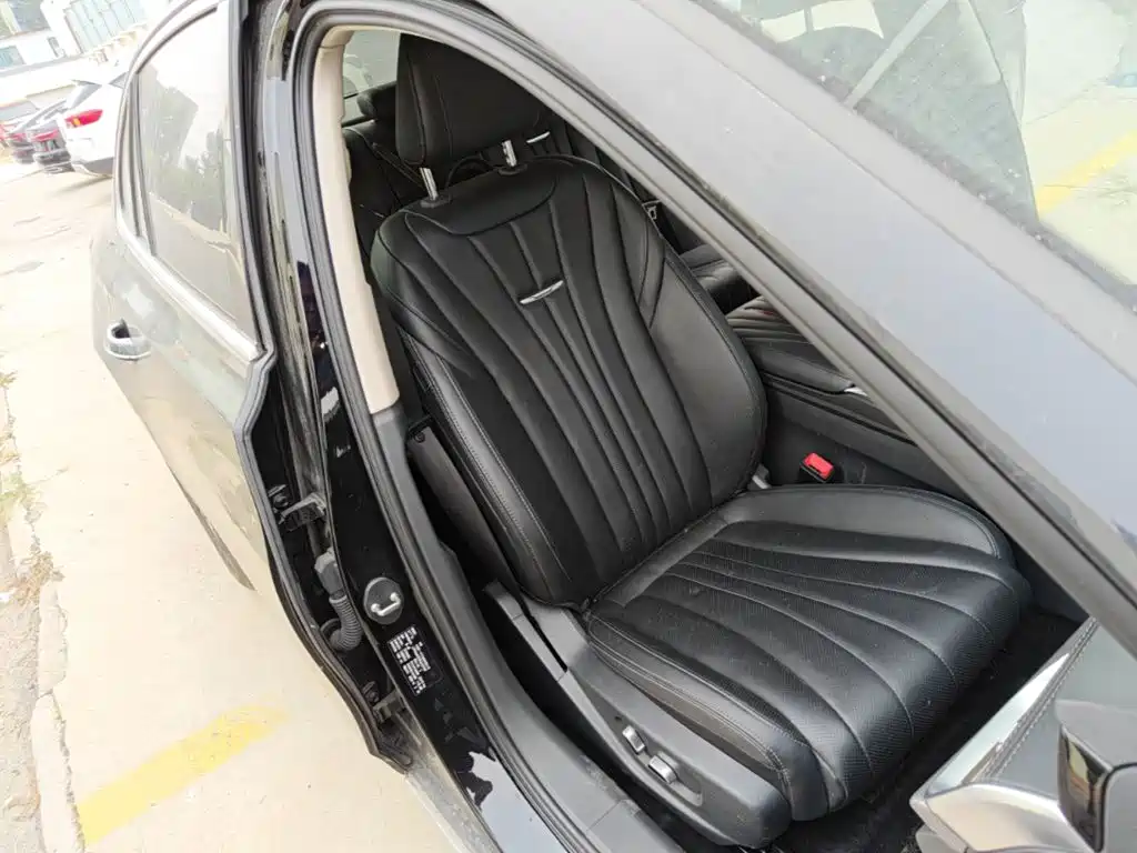 Hongqi Hongqi H5 — миниатюра 25