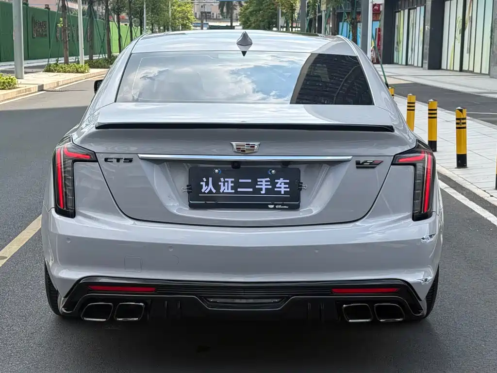Cadillac CT5 — миниатюра 6