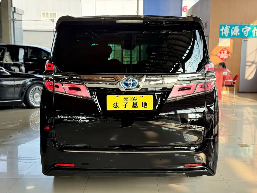Toyota Vellfire — миниатюра 21