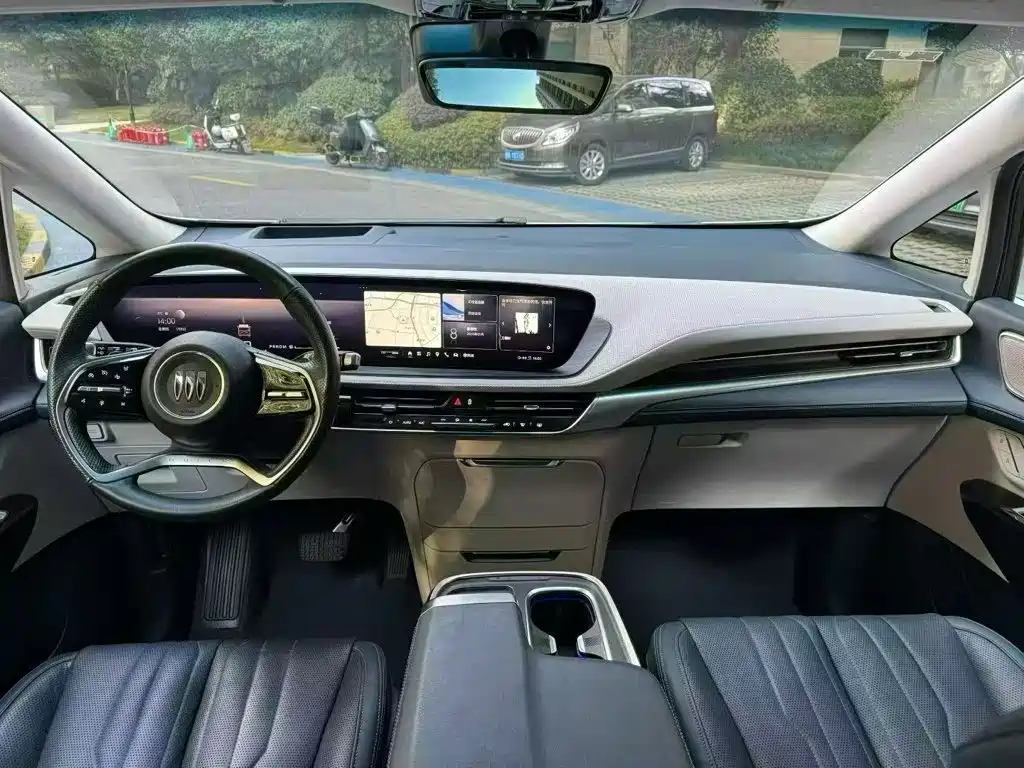 Buick Century — миниатюра 8