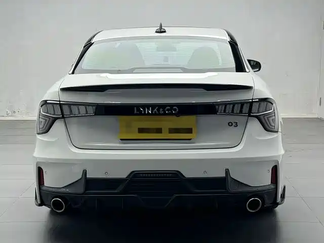 Lynk & Co 03 — миниатюра 5