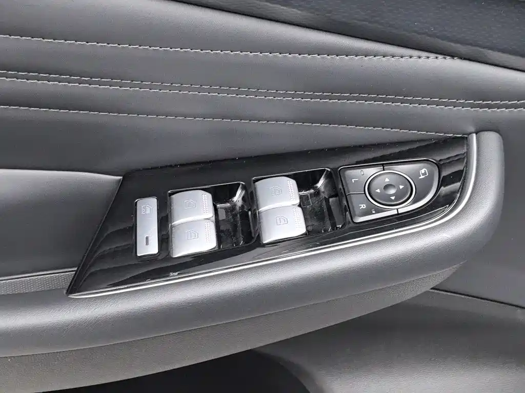 BAIC X7 — миниатюра 9
