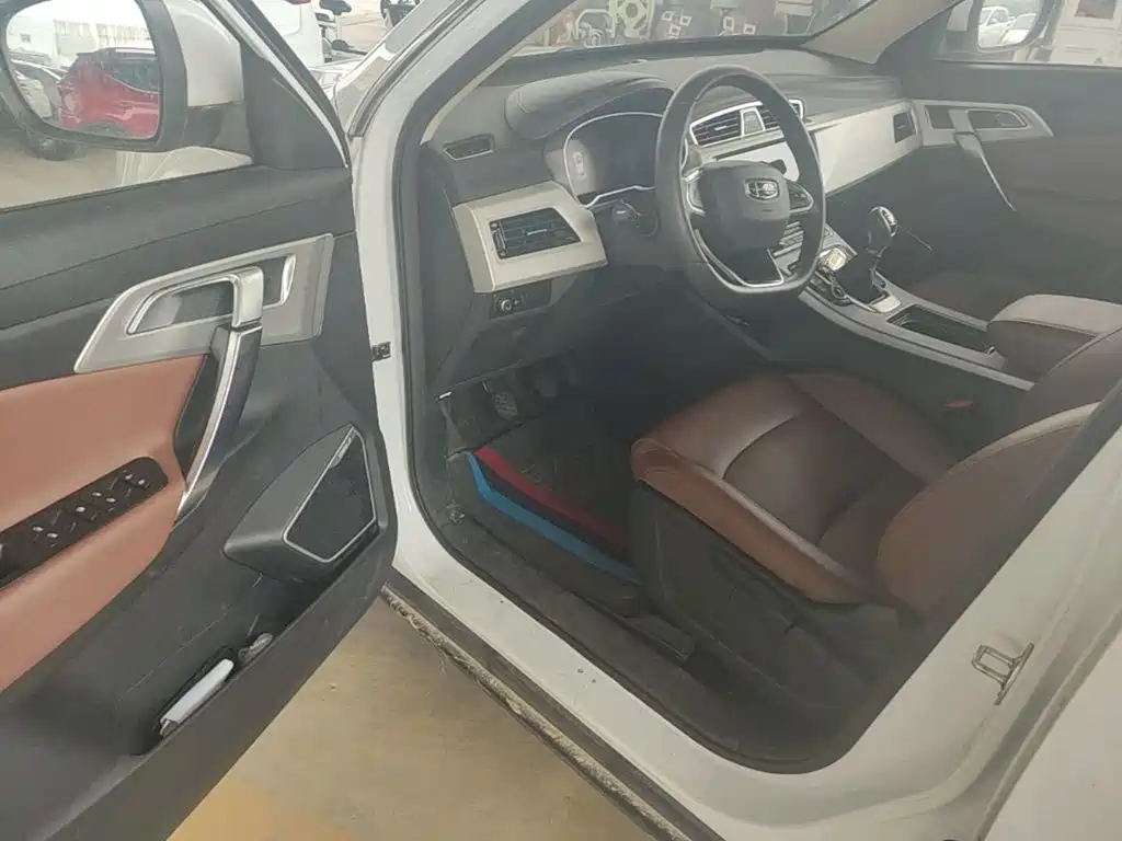 Geely Boyue — миниатюра 16