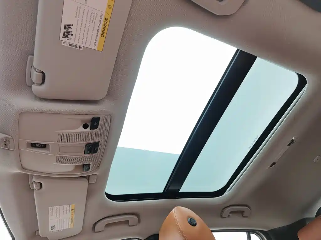 Infiniti QX30 — миниатюра 14