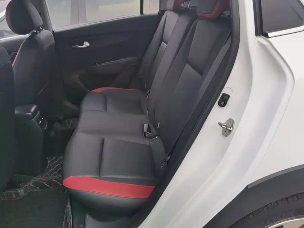 Kia KX Cross — миниатюра 17