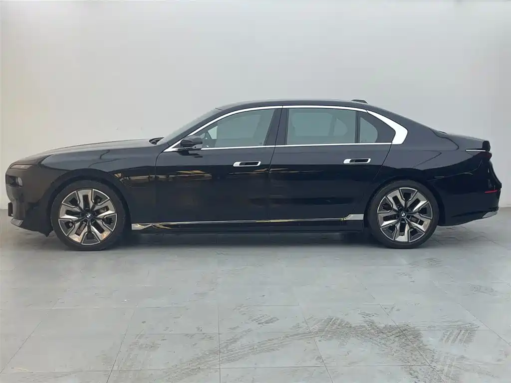 BMW i7 2023 eDrive50L Premium Luxury