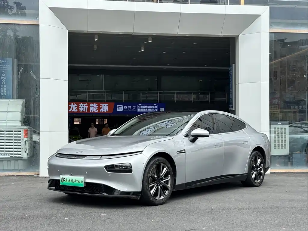 2021 Xpeng P7 - zdjęcie 1 z 23