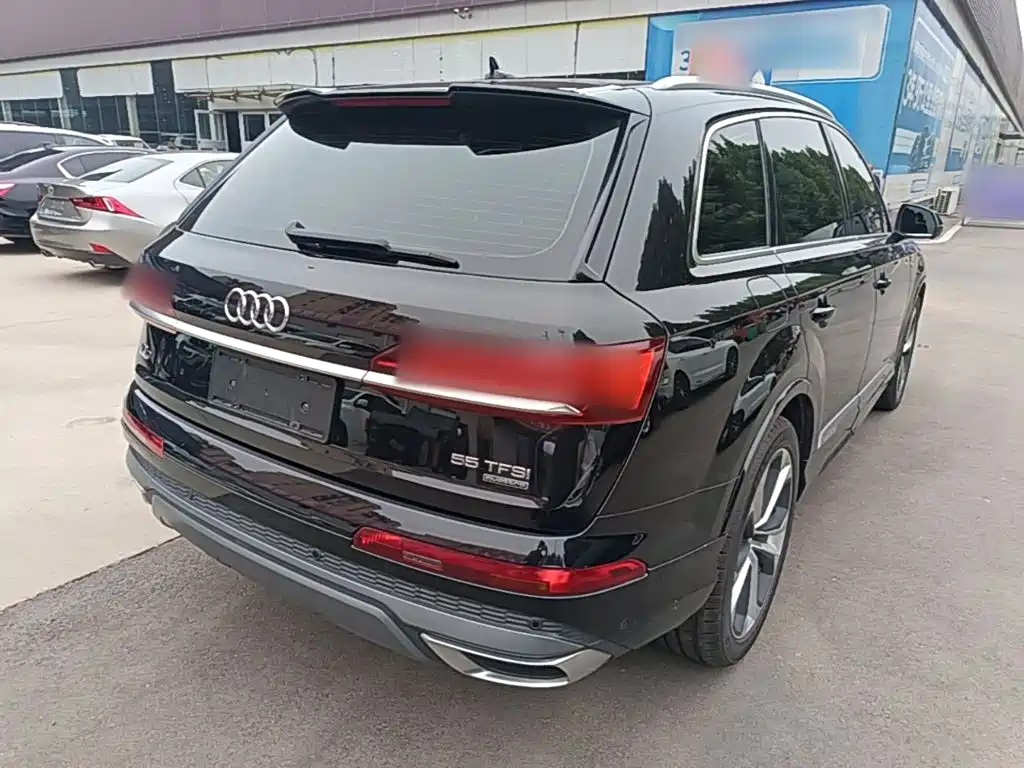 Audi Q7 — миниатюра 7