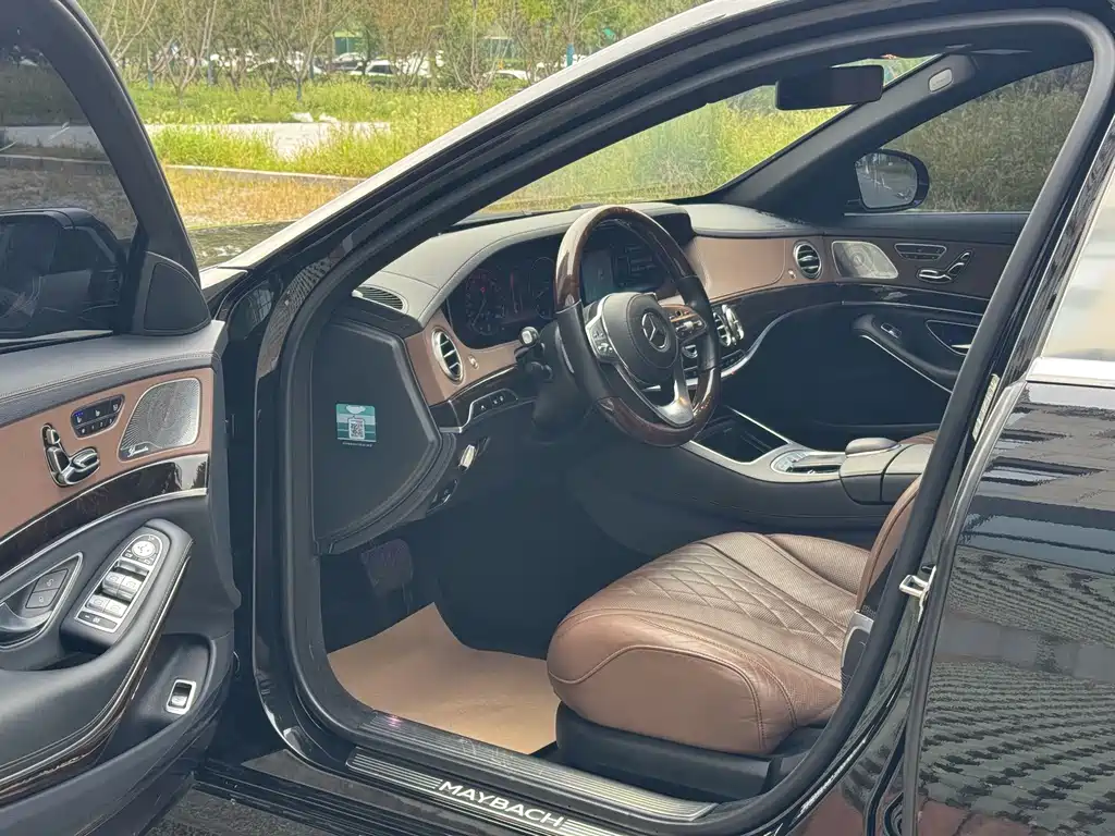 Mercedes-Benz S-Class — миниатюра 9