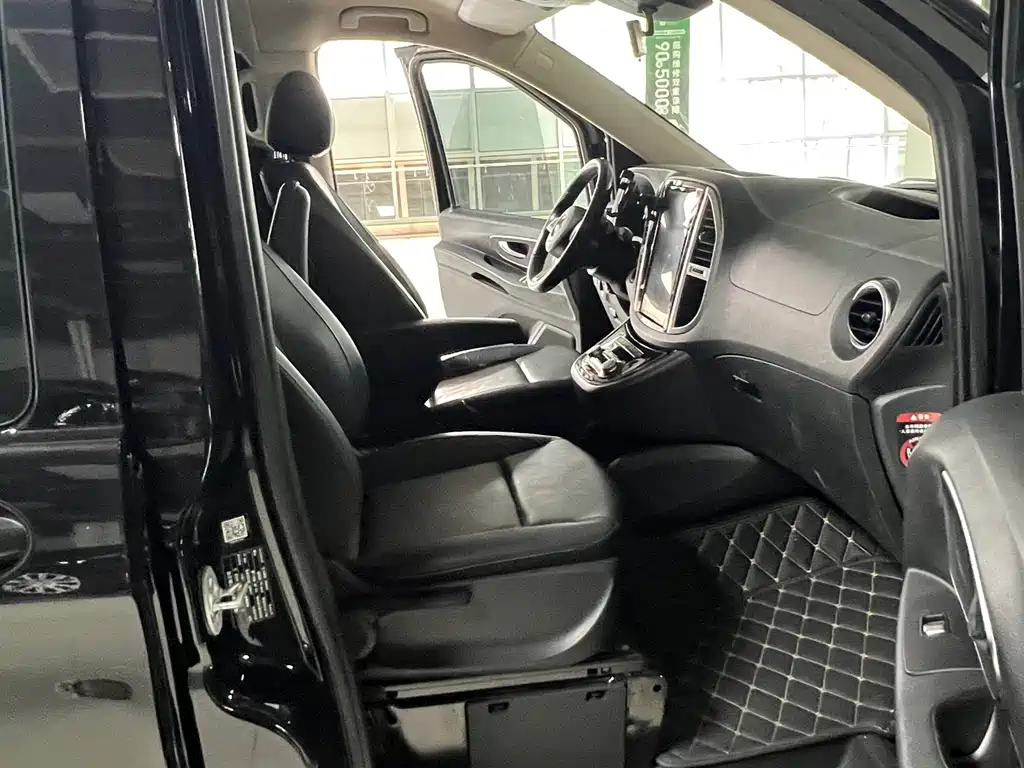 Mercedes-Benz Vito — миниатюра 16