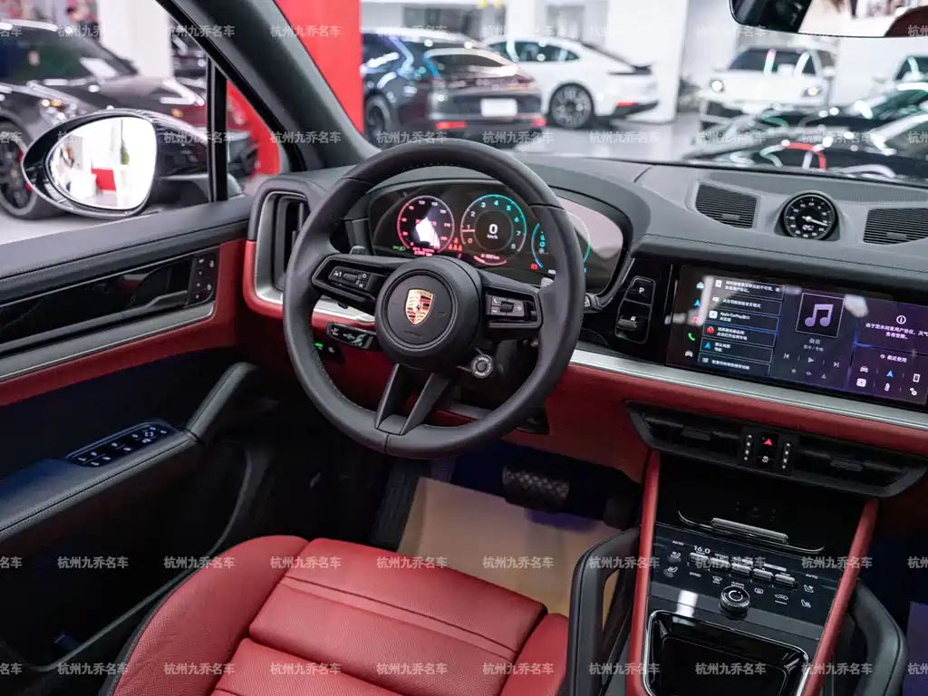 Porsche Cayenne — миниатюра 12