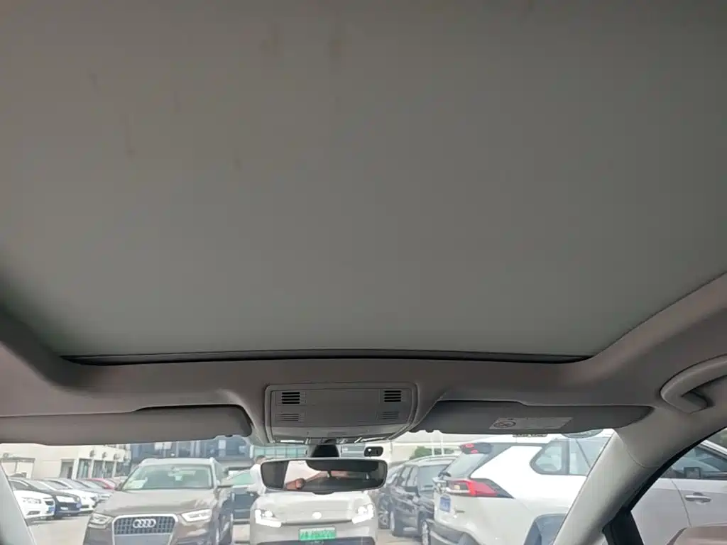 Volkswagen Golf Sportsvan — миниатюра 18
