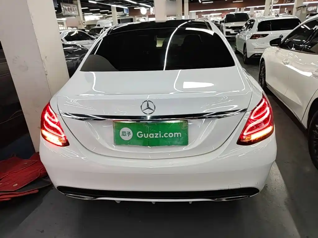 Mercedes-Benz C-Class — миниатюра 6