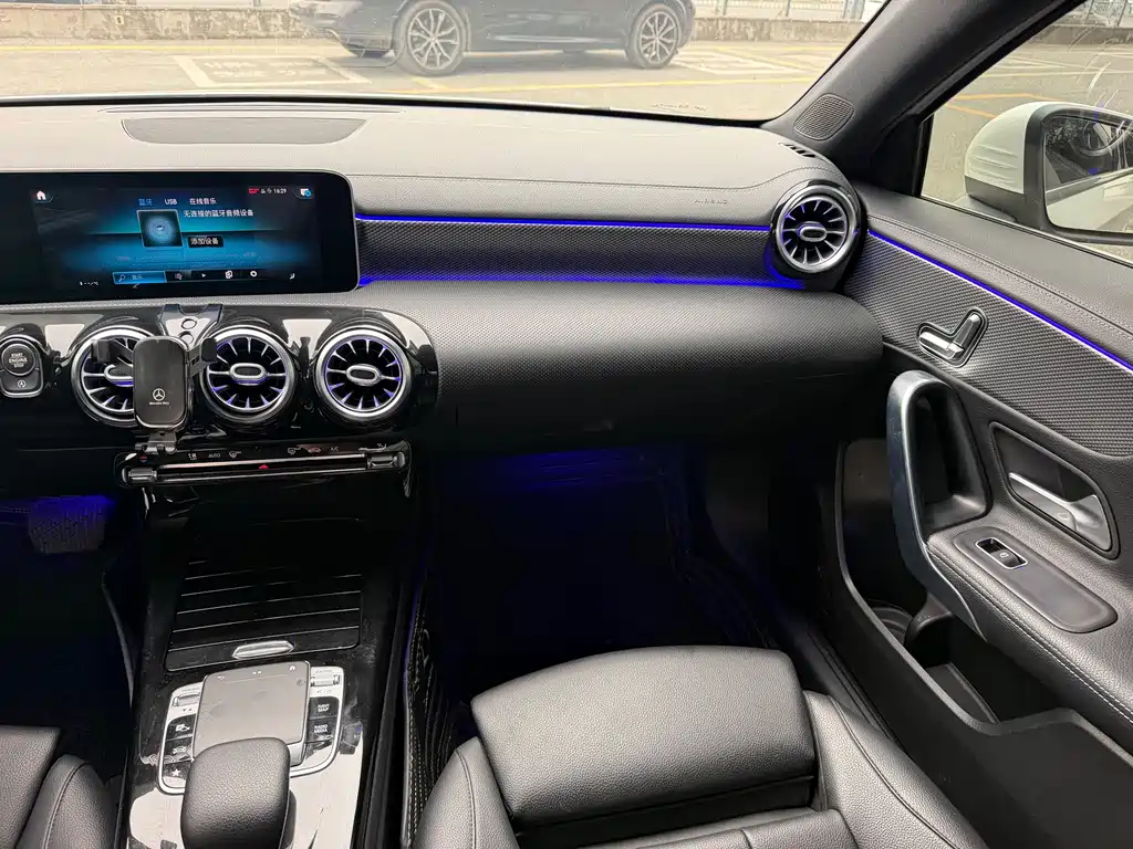 Mercedes-Benz A-Class — миниатюра 19