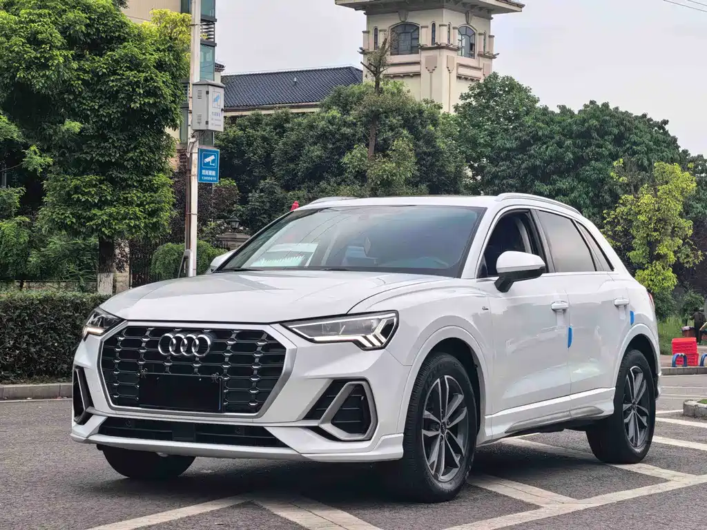 Audi Q3 2022