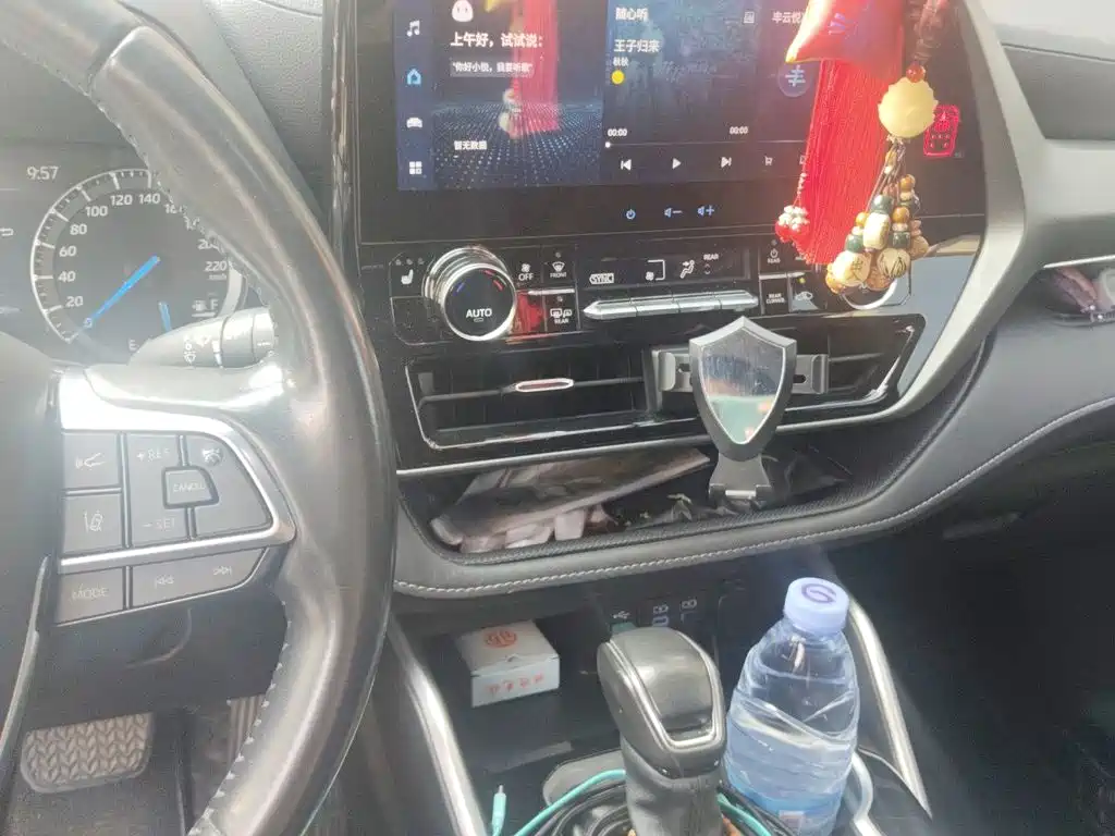 Toyota Highlander — миниатюра 14